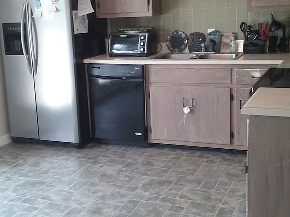 4th image of 317 Watts St