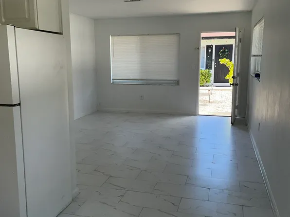 627 92nd Ave N, Naples, FL