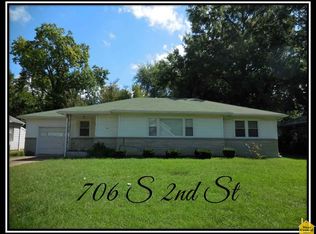 706 S 2nd St, Clinton, MO 64735