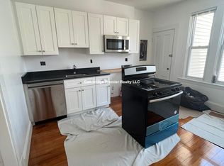 1427 Cambridge St #4, Cambridge, MA 02139