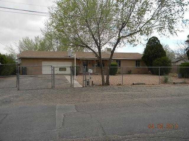 1st image of 900 Grecian Ave NW