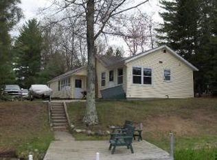 12325 W Crooked Lake Ln, Crivitz, WI 54114