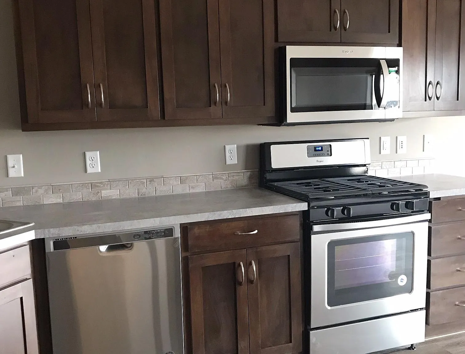 4 bed, 1800 sqft, $1,500 — Photo 4