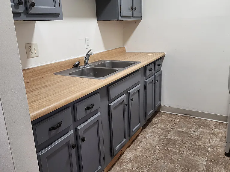105 Martin Luther King Dr E #2 — Photo 12