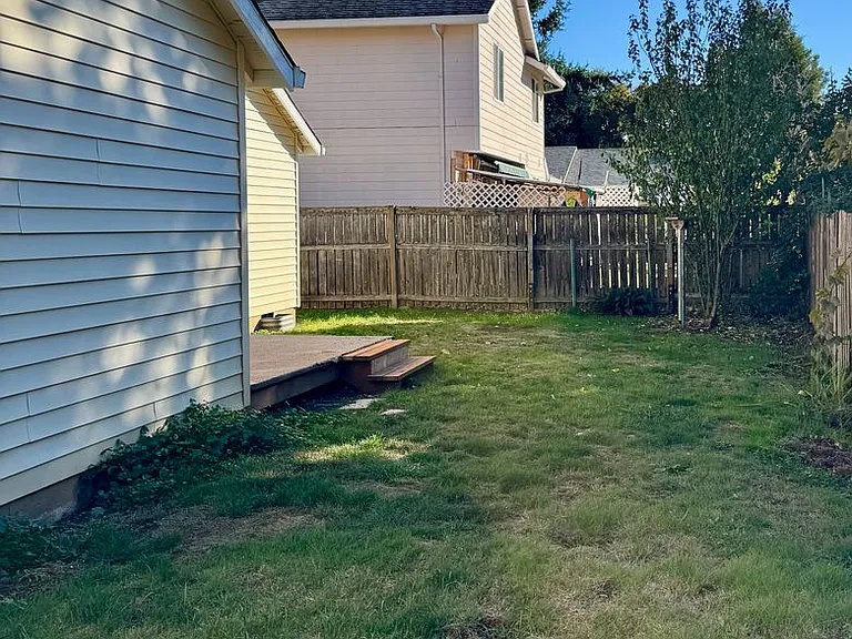 113 NE 139th Ave — Photo 18