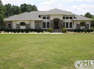 46 McLemore Rd, Taft, TN 38488