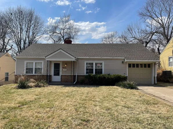 7516 Eaton St, Prairie Village, KS 66208