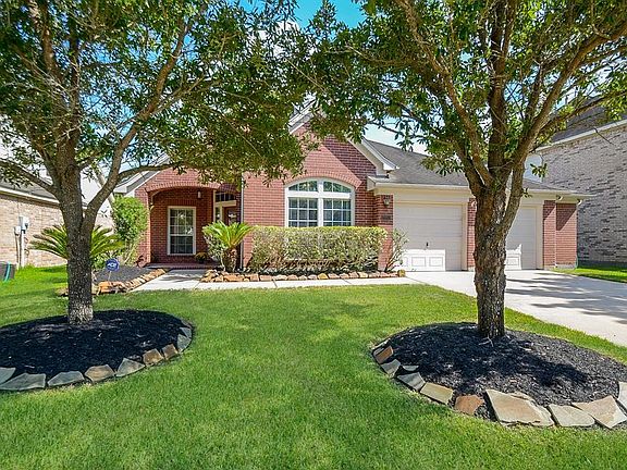 3rd image of 20203 Fairfield Trace Dr