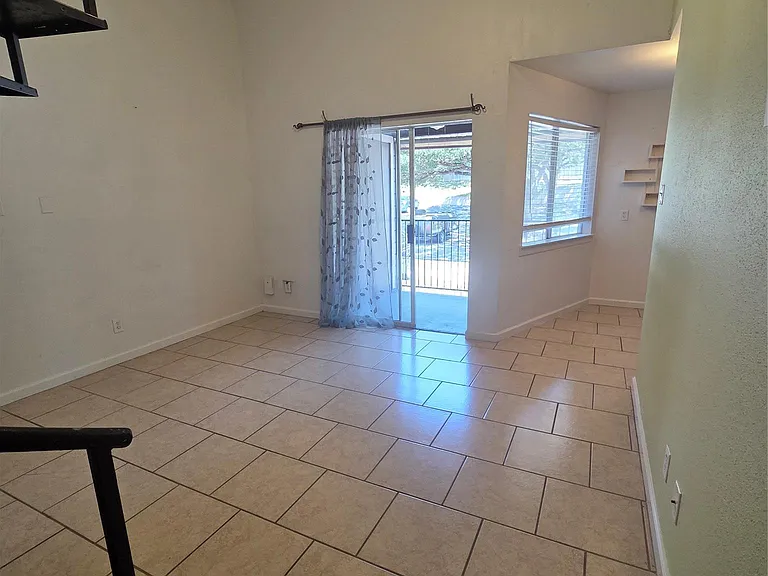 1840 Burton Dr #142 — Photo 4