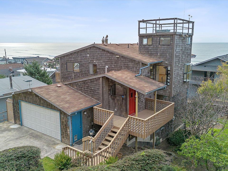 1st image of 7527 NE Neptune Dr