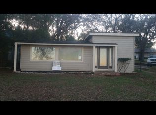 301 Marina Dr, Lake Dallas, TX 75065