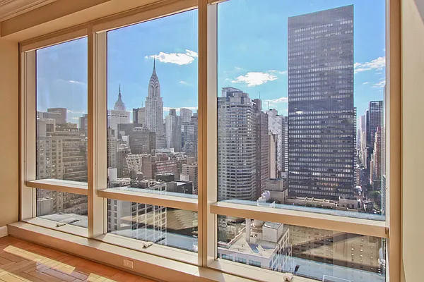 Rented by Sotheby's International Realty | media 26