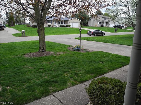 2nd image of 3798 Oakridge Dr