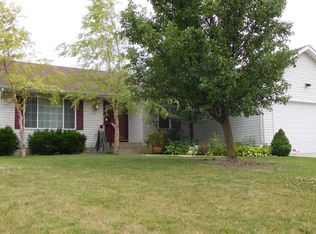 13401 Robin Dr, Cedar Lake, IN 46303