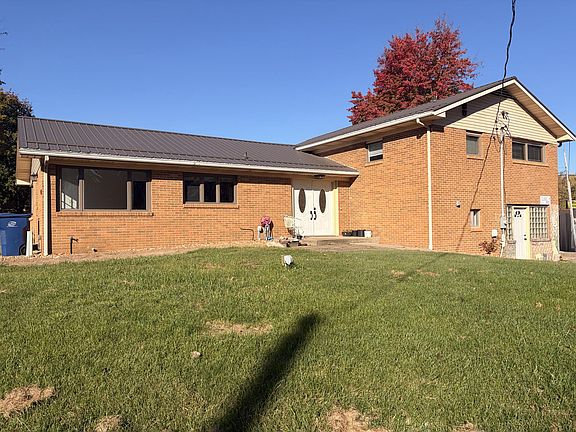 3rd image of 490 S Burr Oak Rd