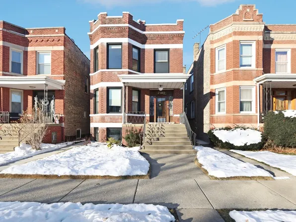 1910 Harvey Ave, Berwyn, IL 60402