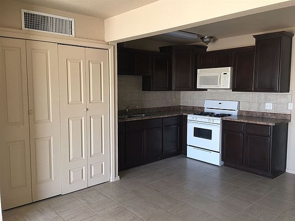 3rd image of 2491 S Carol Ave
