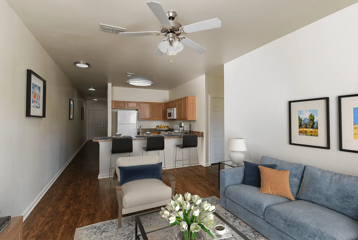 Pinnacle Pointe Apartments — Photo 3