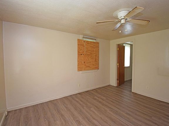 5th image of 2225 Grand Blvd
