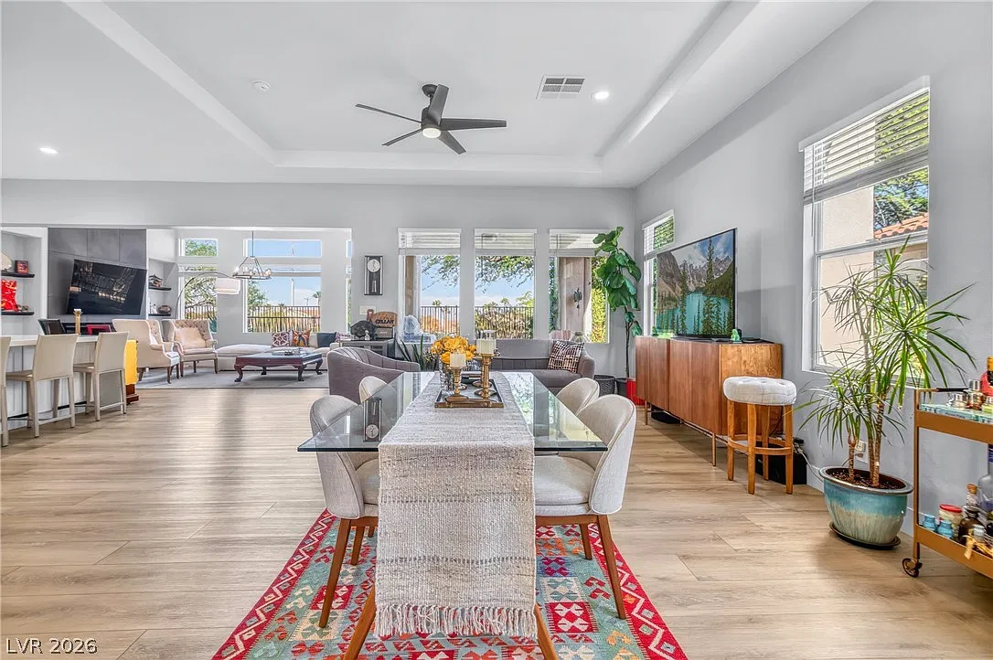 3 bed, 3.5 bath, 2508 sqft, $6,000 — Photo 4