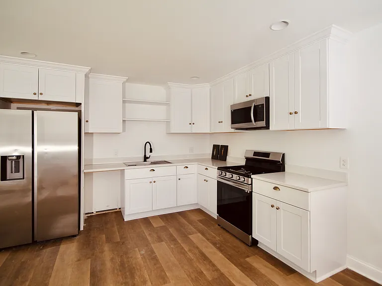 25 N Chester St — Photo 18