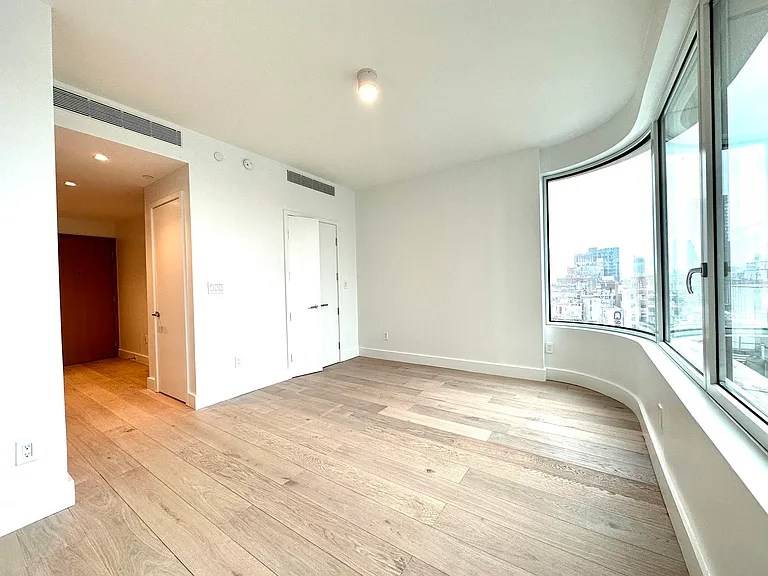 208 Delancey St #10E — Photo 3