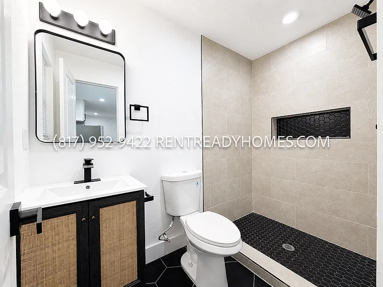 1510 W Jefferson Blvd #207 — Photo 10