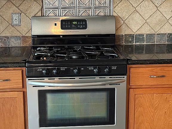 5th image of 21910 Willow Downs Dr