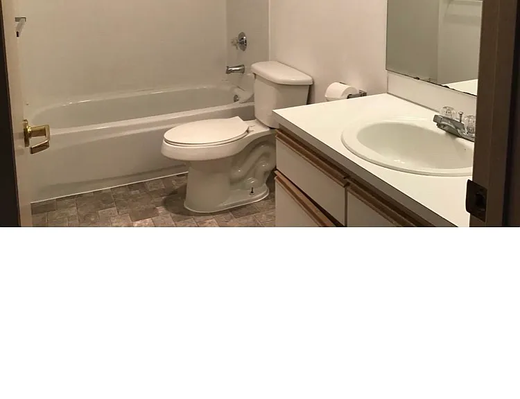 12520 Greenwood Ave N #104 — Photo 5