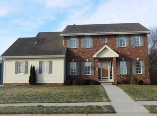 314 Castle Pine Dr, Papillion, NE 68133