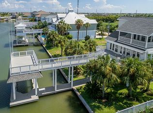 3531 Cove Ln, Galveston, TX 77554