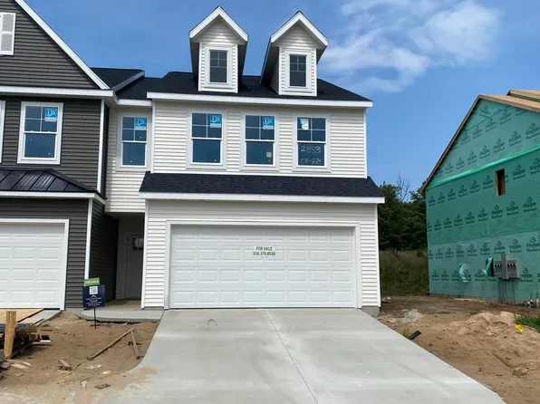 2883 E Highgate Dr SE #82, Kentwood, MI 49512