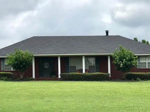 315 Osborne Ln, Tallassee, AL 36078