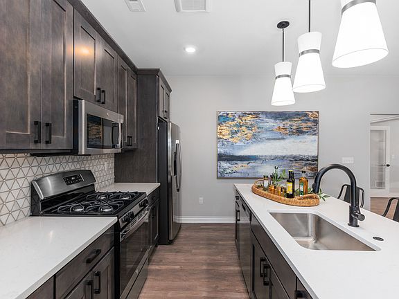 3rd image of 5608 Lakeway Dr #72