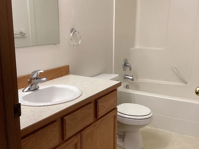 307A & 307 N Hallett St #B — Photo 10