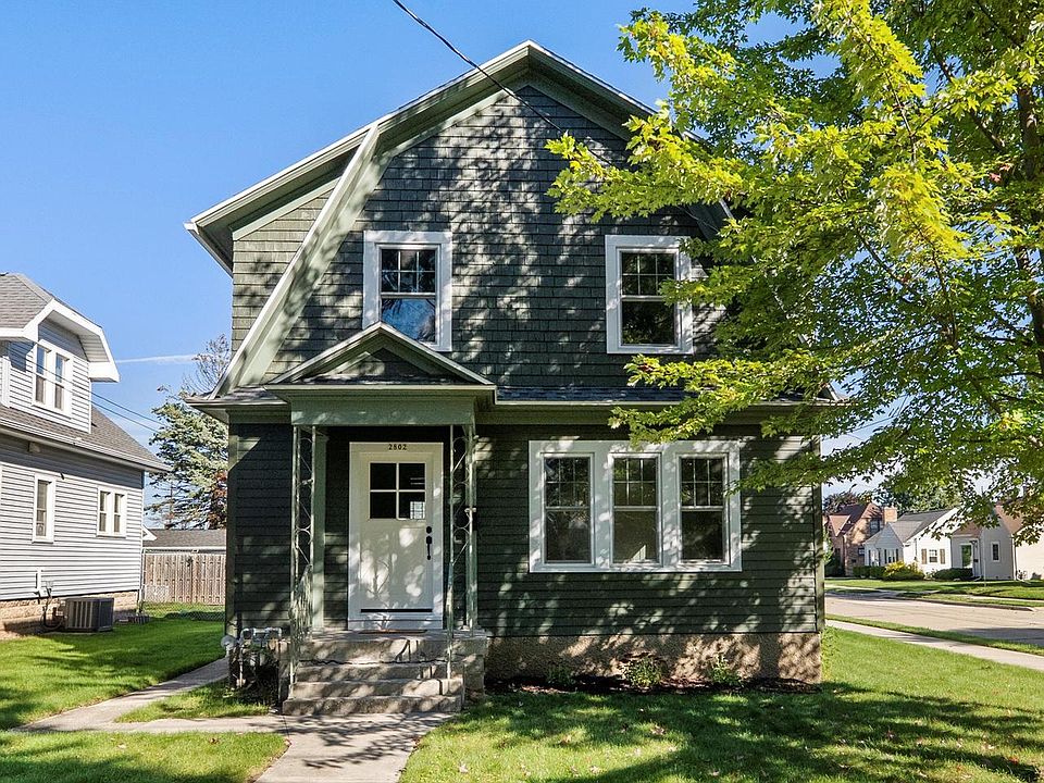 1st image of 2802 Clark STREET