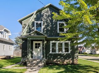 2802 Clark STREET, Manitowoc, WI 54220