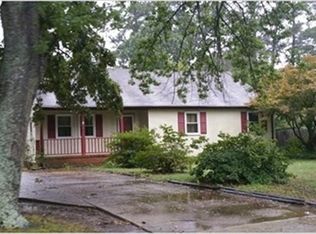 7 Park Manor Rd, Portsmouth, VA 23701