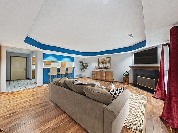 4th image of 8671 Scenicview Dr #B103