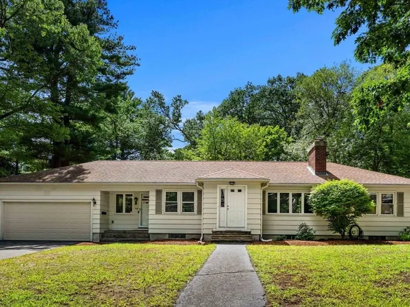 108 Westford St, Chelmsford, MA 01824