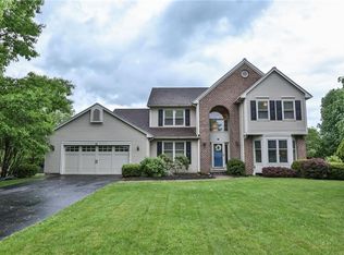 12 Westfield Cmns, Rochester, NY 14625