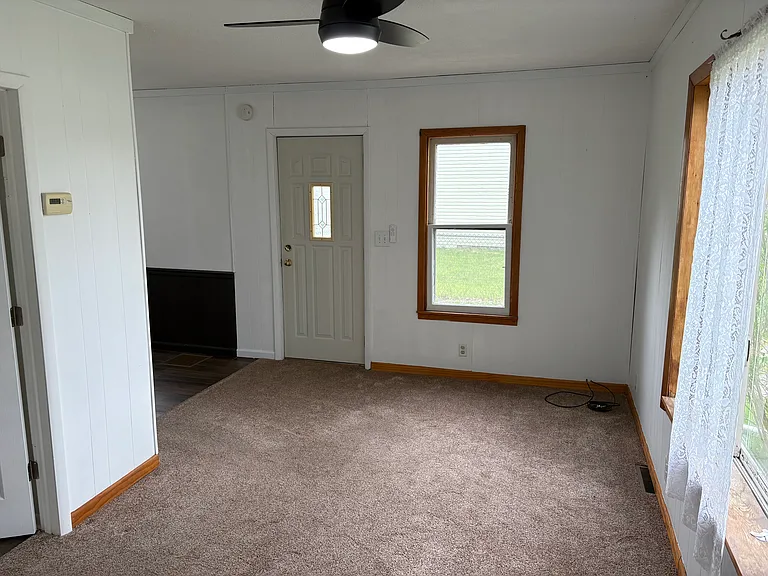 6316 Belmont Ave NE — Photo 4