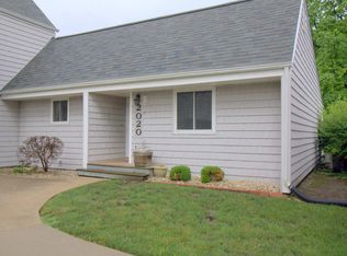 2020 Blackthorn Dr #2020, Champaign, IL 61821