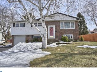 137 Spohn Rd, Sinking Spring, PA 19608