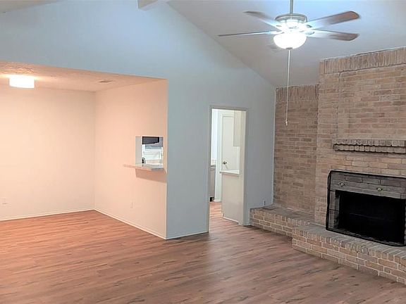 4th image of 11703 Steamboat Springs Dr