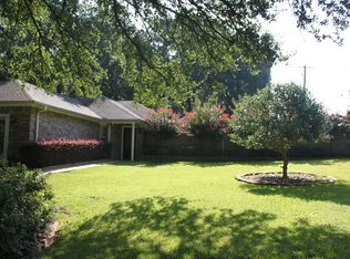 3104 Colonial Dr, Nacogdoches, TX 75965