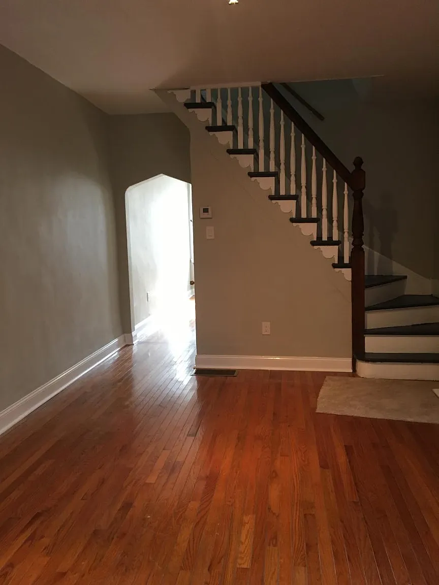 181 38th St photo 1