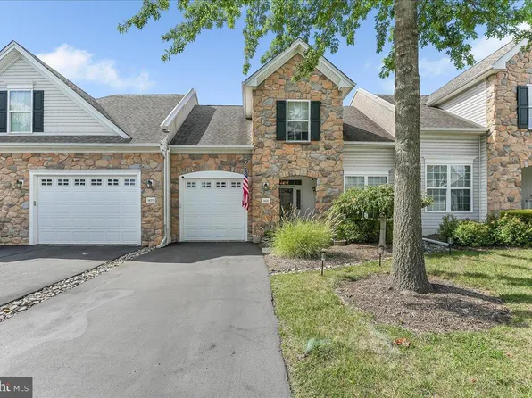 1635 Dogwood Dr, Garnet Valley, PA 19060