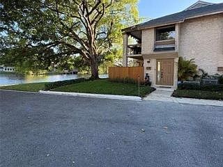 1st image of 148 Wimbledon Lake Dr