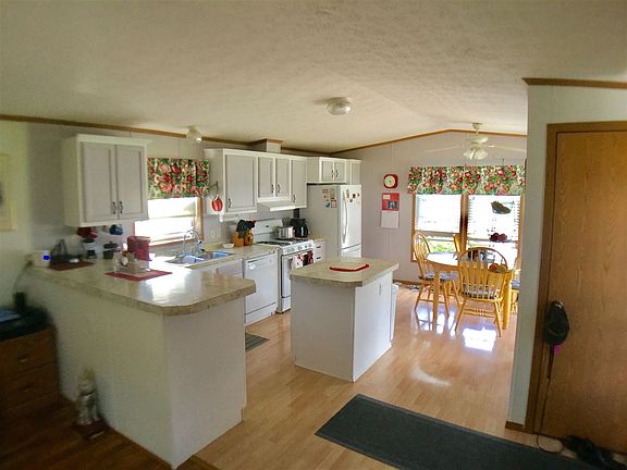2nd image of 2252 Ivy Ln